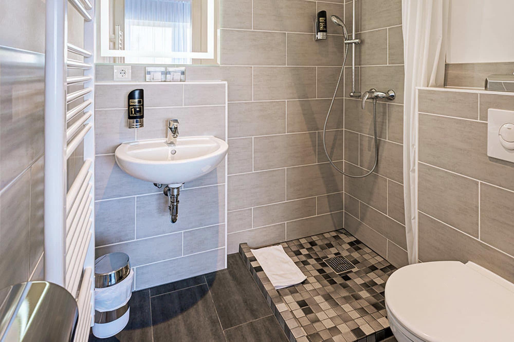 Arktur City Hotel Берлин Экстерьер фото