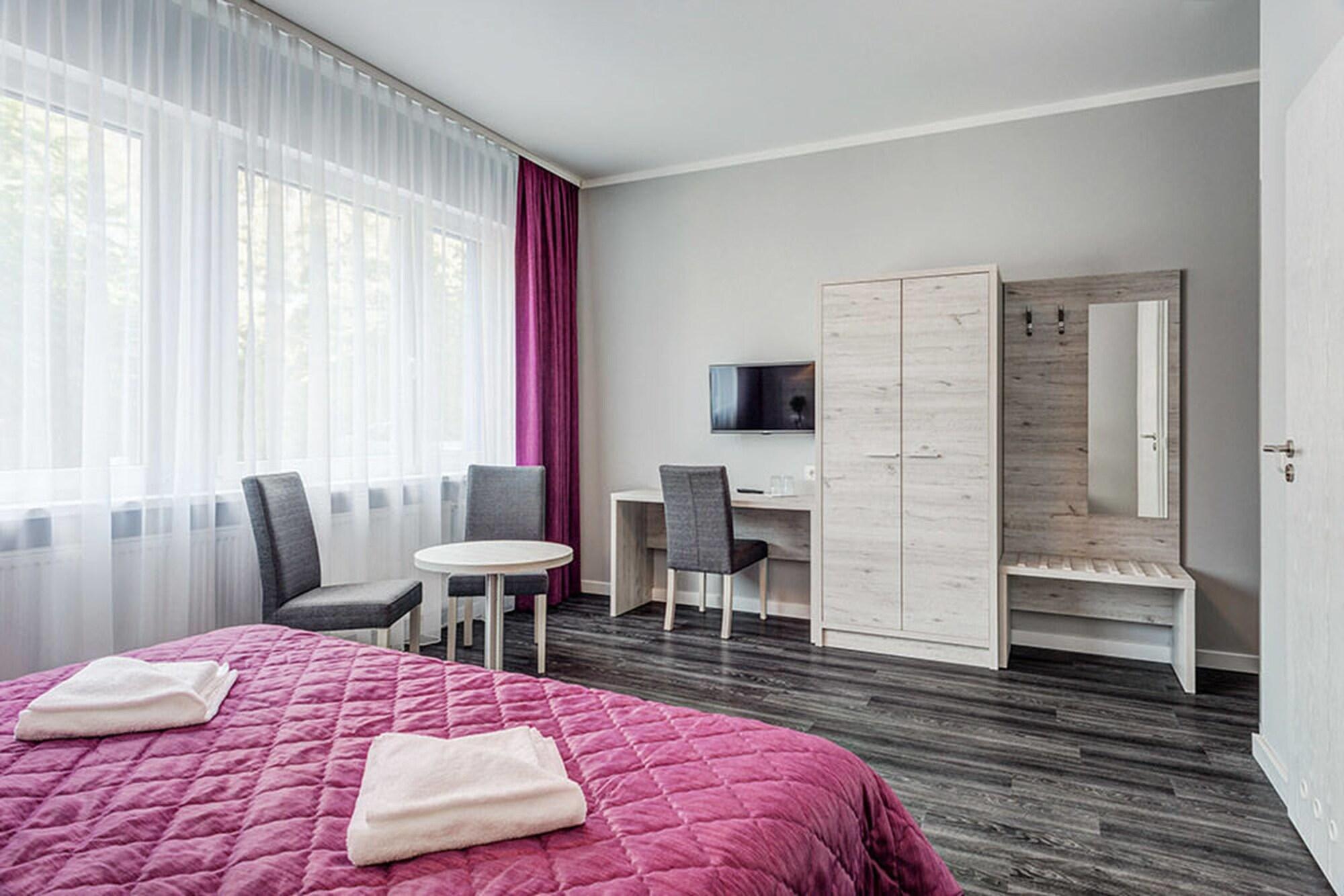 Arktur City Hotel Берлин Экстерьер фото