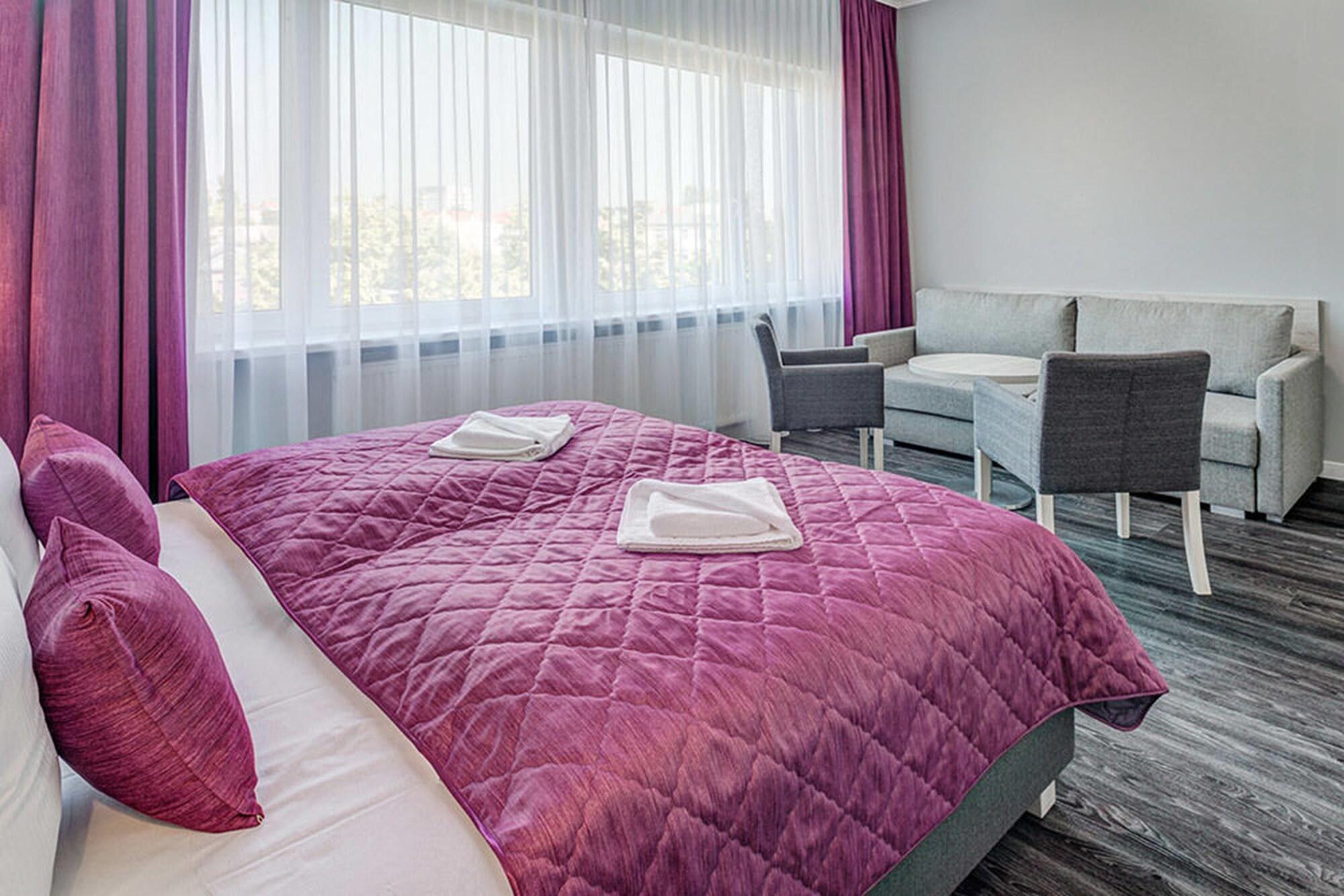 Arktur City Hotel Берлин Экстерьер фото